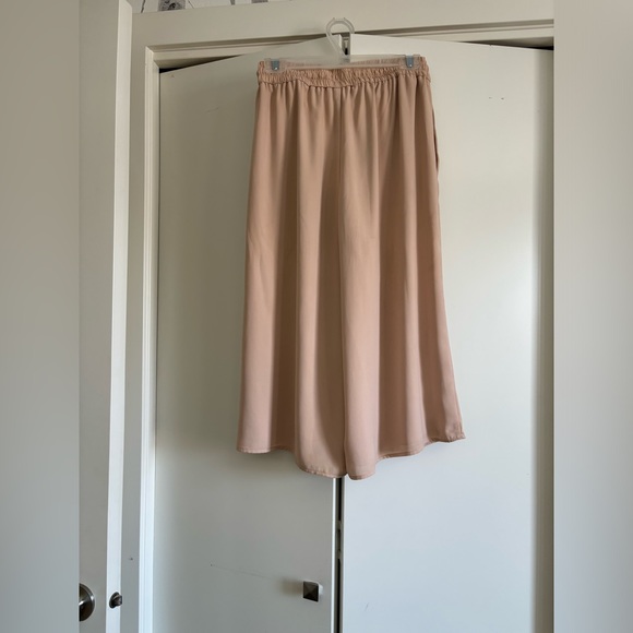 Aritzia Luiz Culottes - Picture 2 of 3